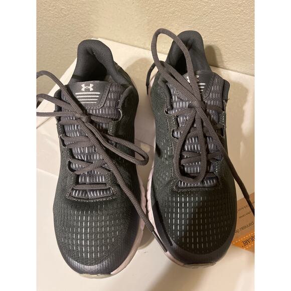 Under Armour women’s size 9 sneakers - Picture 1 of 6